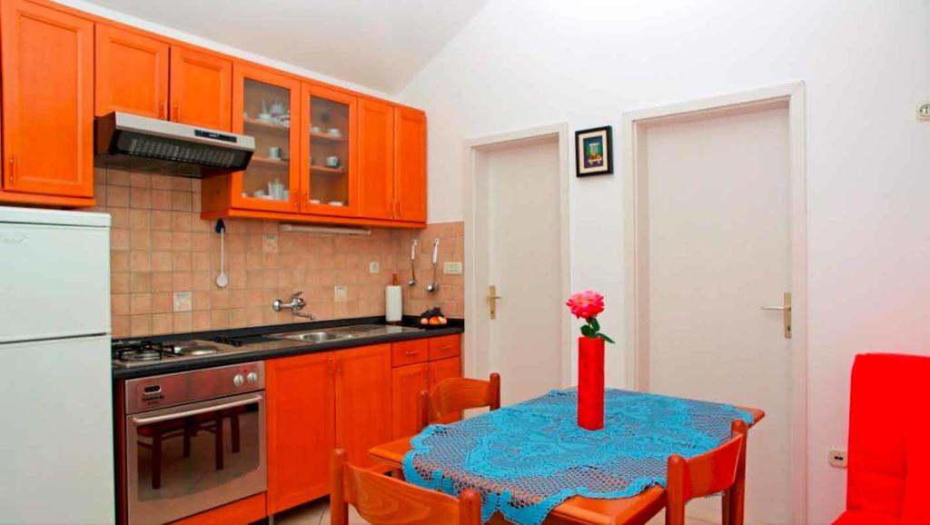 Apartments Ivic ボル エクステリア 写真