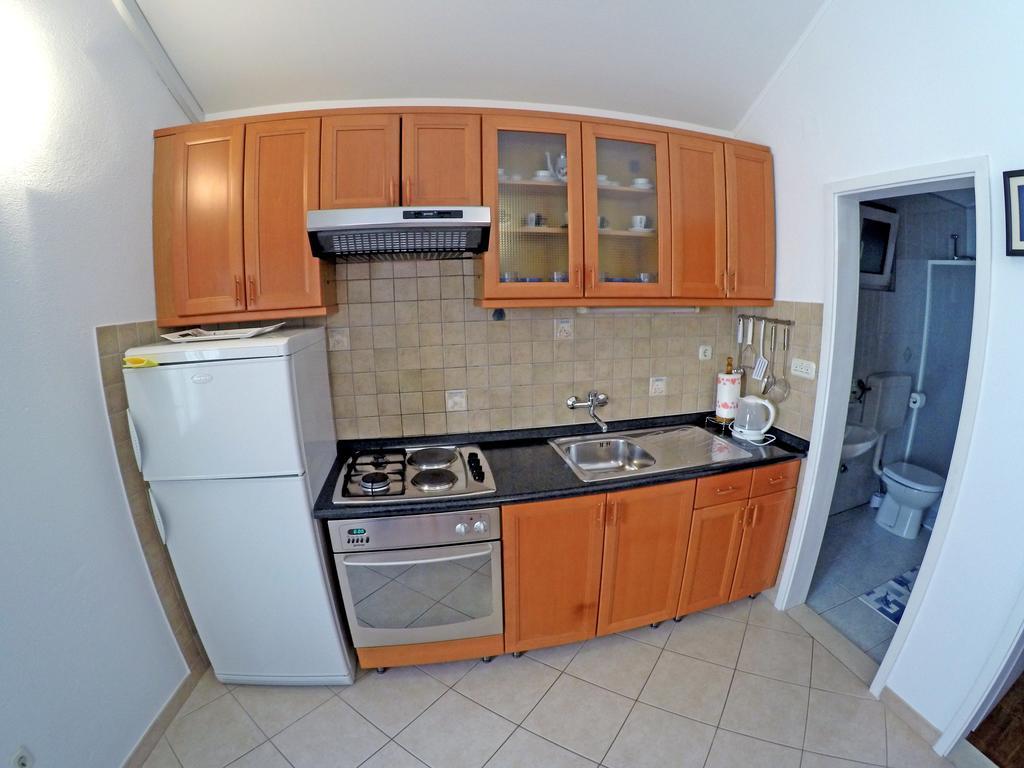 Apartments Ivic ボル エクステリア 写真