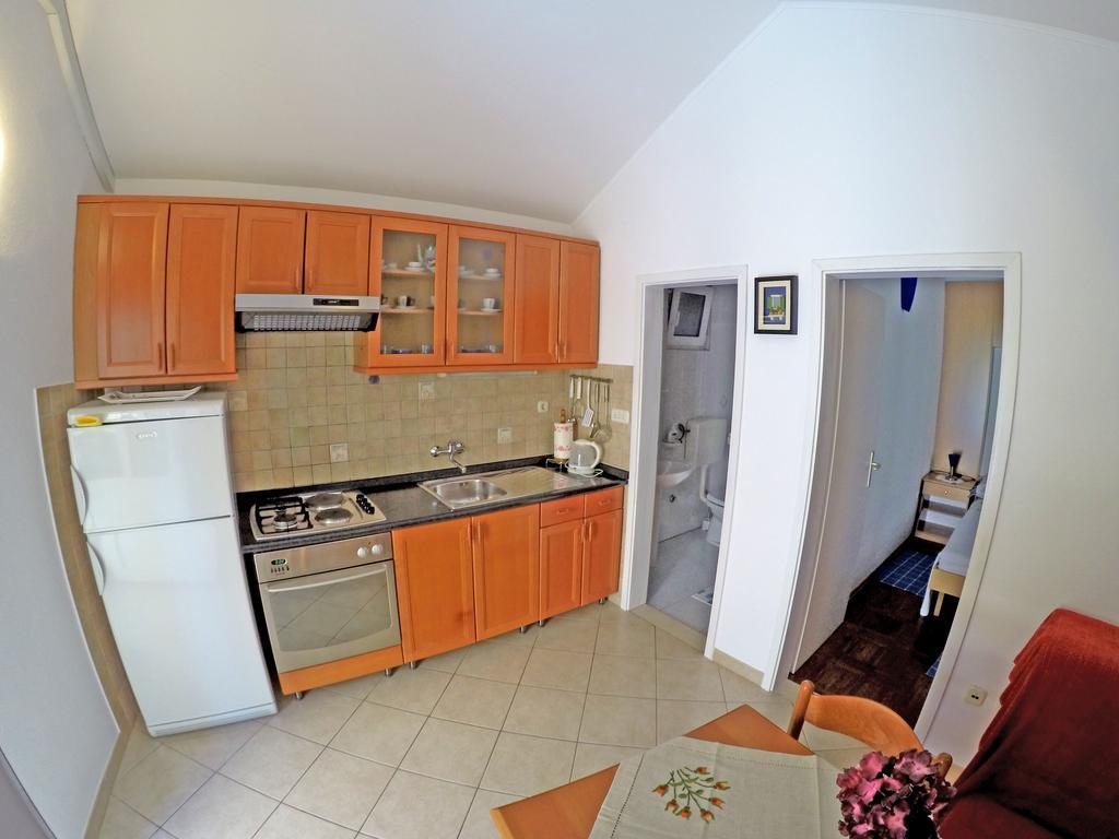 Apartments Ivic ボル エクステリア 写真